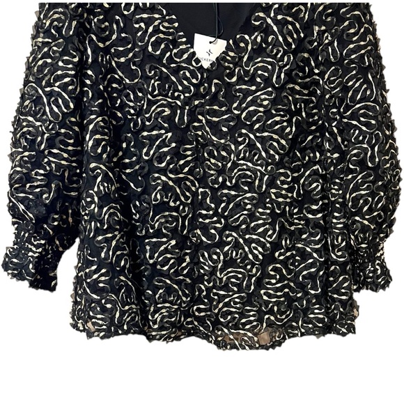 Tuckernuck Nightly Organza Easton Blouse (S) - Picture 10 of 14